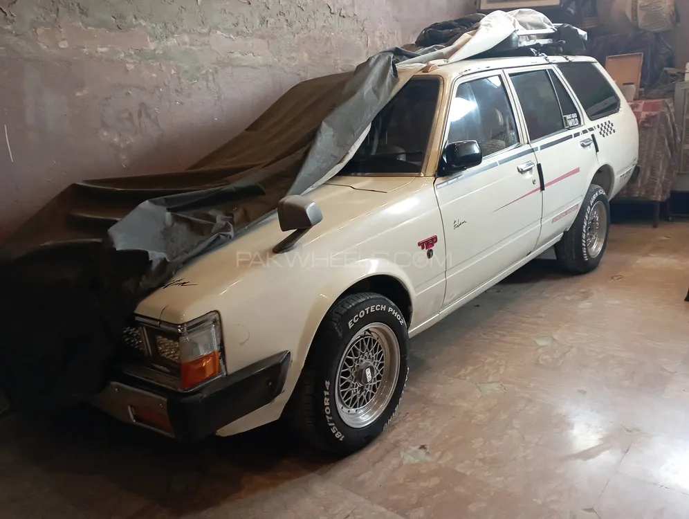 Toyota Corona 1981 for Sale in Lahore Image-1
