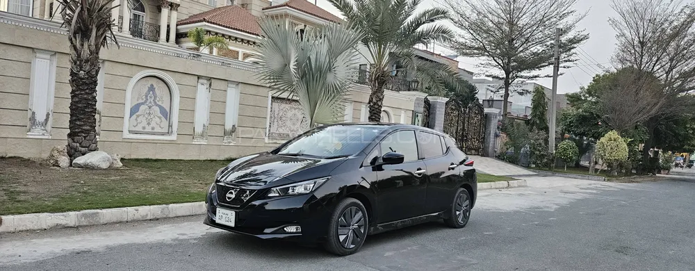 Nissan Leaf 2021 for Sale in Lahore Image-1