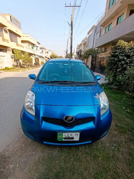 Toyota Vitz 2009 for Sale in Lahore Image-1