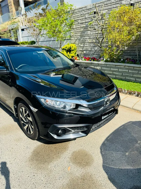 Honda Civic 2018 for Sale in Karachi Image-1