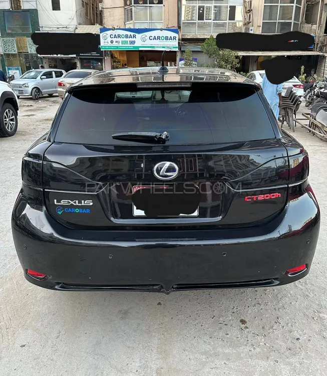 Lexus CT200h 2011 for Sale in Karachi Lexus CT200h 2011 for Sale in Karachi Image-5