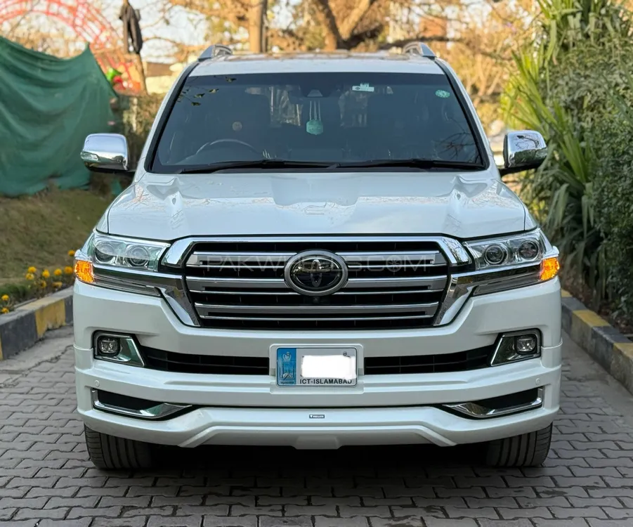 Toyota Land Cruiser 2017 for Sale in Islamabad Image-1
