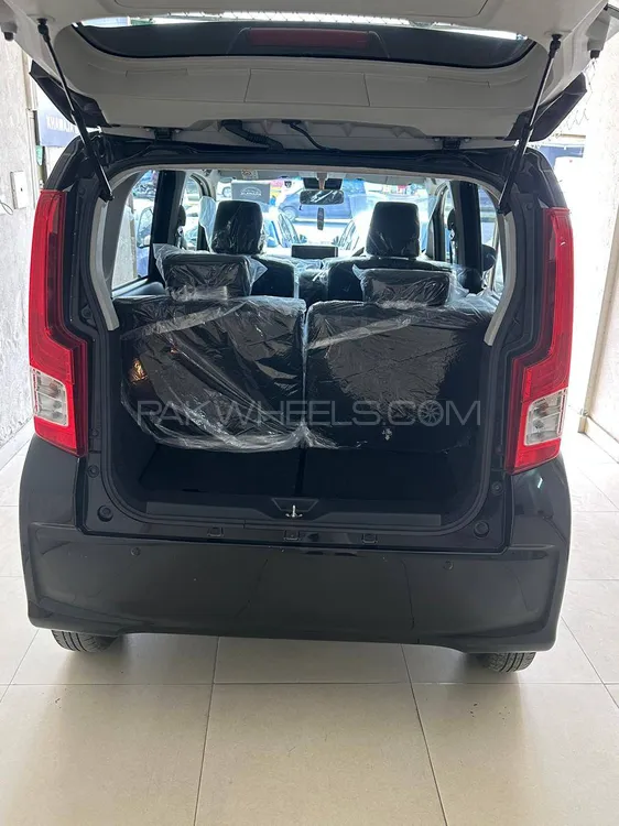 Daihatsu Move 2022 for Sale in Lahore Daihatsu Move 2022 for Sale in Lahore Image-11
