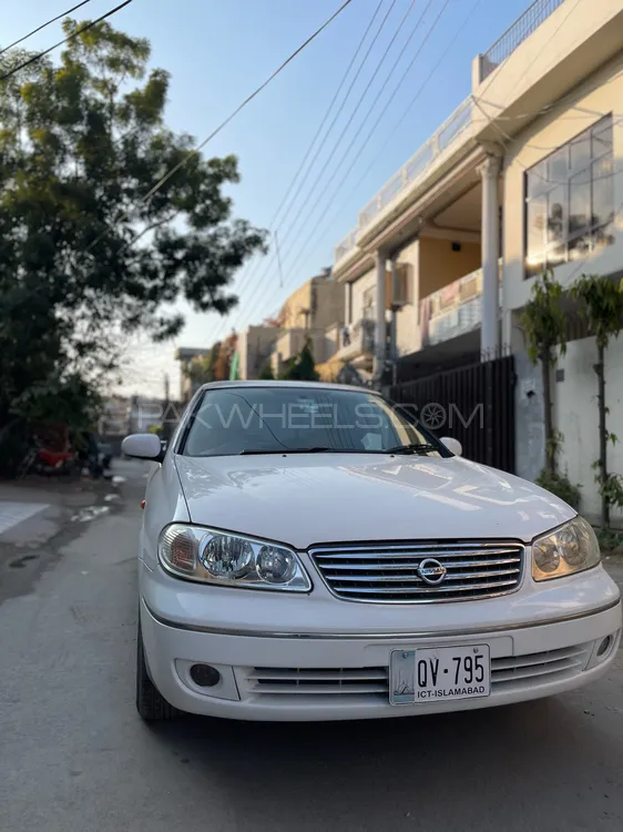 Nissan Sunny 2010 for Sale in Lahore Image-1
