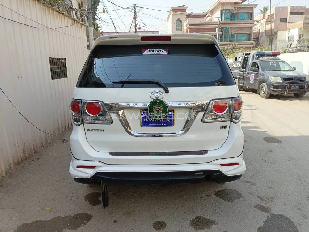 ٹویوٹا فورچیونر 2016 for Sale in کراچی ٹویوٹا فورچیونر 2016 for Sale in کراچی Image-6