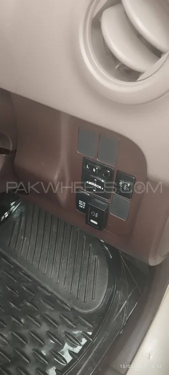 ڈائیہاتسو بون 2014 for Sale in فیصل آباد ڈائیہاتسو بون 2014 for Sale in فیصل آباد Image-3