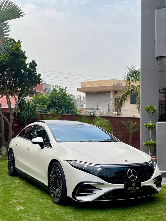 Mercedes Benz EQS 2023 for Sale in Lahore Mercedes Benz EQS 2023 for Sale in Lahore Image-13
