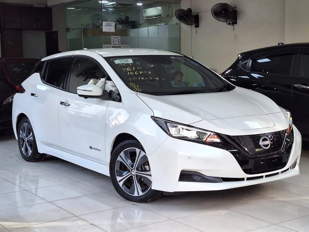 Nissan Leaf 2021 for Sale in Karachi Image-1