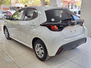 YARIS X PUSH
4.5 GRADE
51K MILEAGE 
FRESH CLEAR 
WHITE COLOR
VERIFIABLE AUCTION REPORT AVAILABLE 
FOR MORE DETAILS PLEASE CONTACT