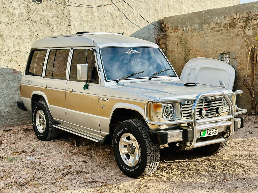 مٹسوبیشی پجیرو 1986 for Sale in اسلام آباد مٹسوبیشی پجیرو 1986 for Sale in اسلام آباد Image-2
