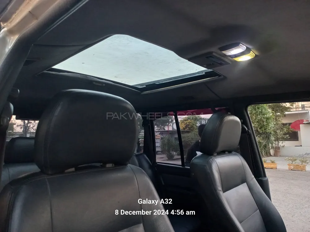 Mitsubishi Pajero 1992 for Sale in Attock Mitsubishi Pajero 1992 for Sale in Attock Image-9