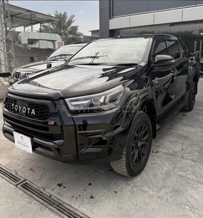 Toyota Hilux 2024 for Sale in Sialkot Toyota Hilux 2024 for Sale in Sialkot Image-2