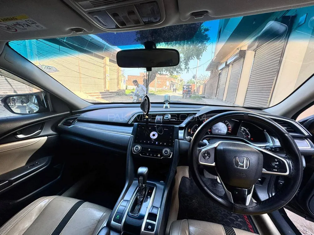 Honda Civic 2019 for Sale in Sialkot Image-1