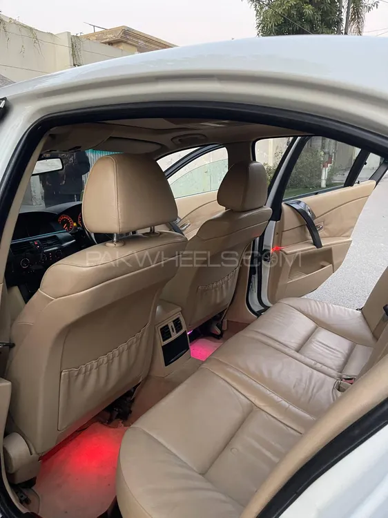 بی ایم ڈبلیو 5 سیریز 2006 for Sale in لاہور بی ایم ڈبلیو 5 سیریز 2006 for Sale in لاہور Image-11