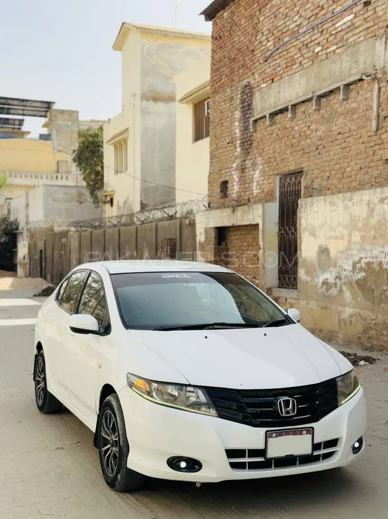 Honda City 2010 for Sale in Hyderabad Image-1