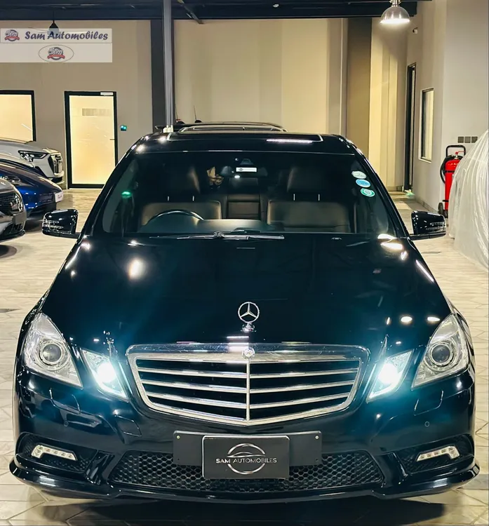 Mercedes Benz E Class 2011 for Sale in Karachi Image-1