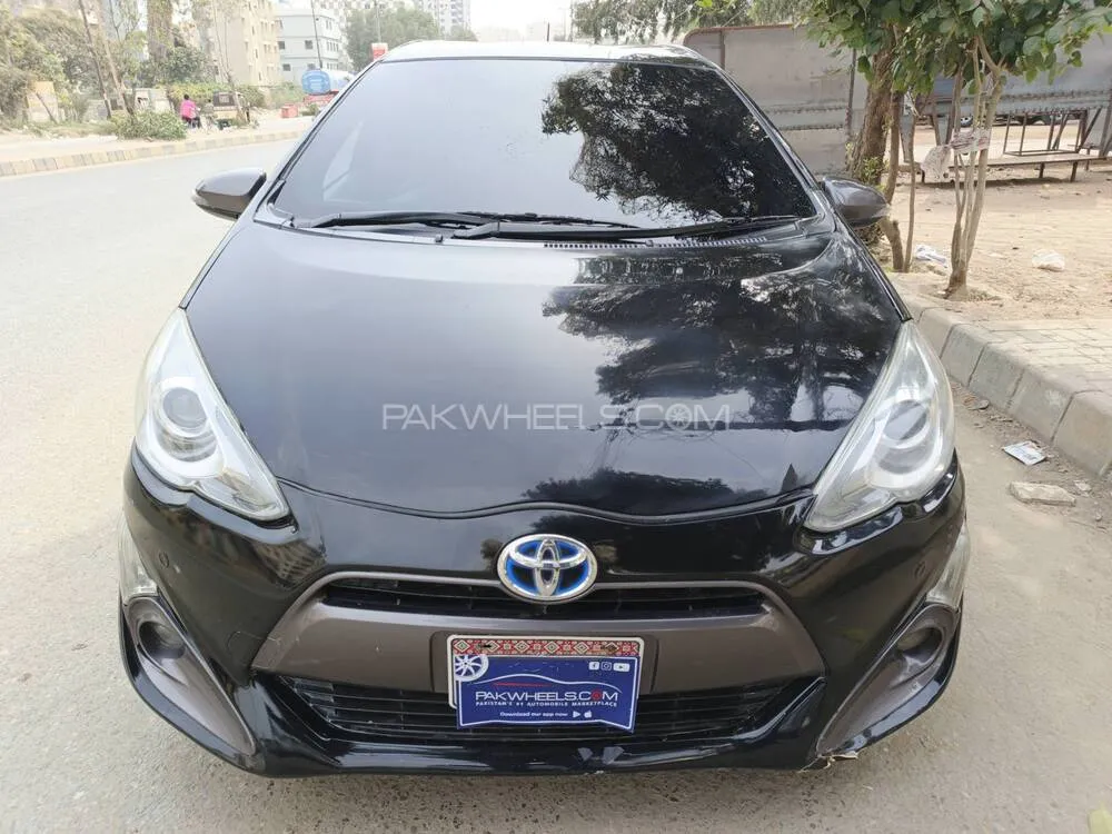Toyota Aqua 2013 for Sale in Karachi Image-1
