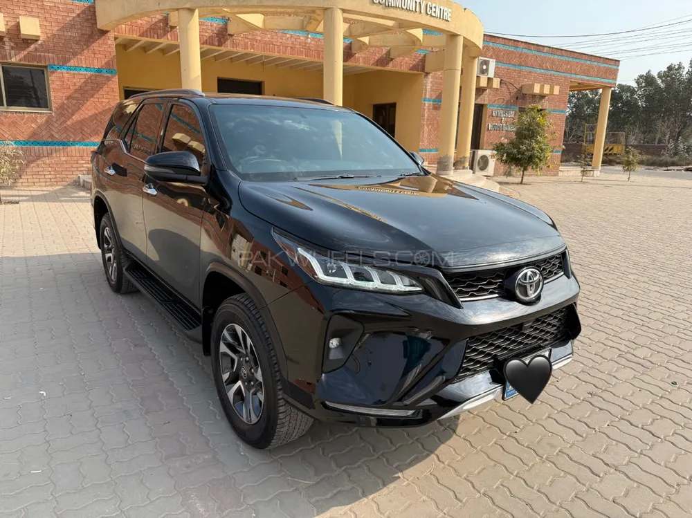 Toyota Fortuner 2023 for Sale in Multan Image-1