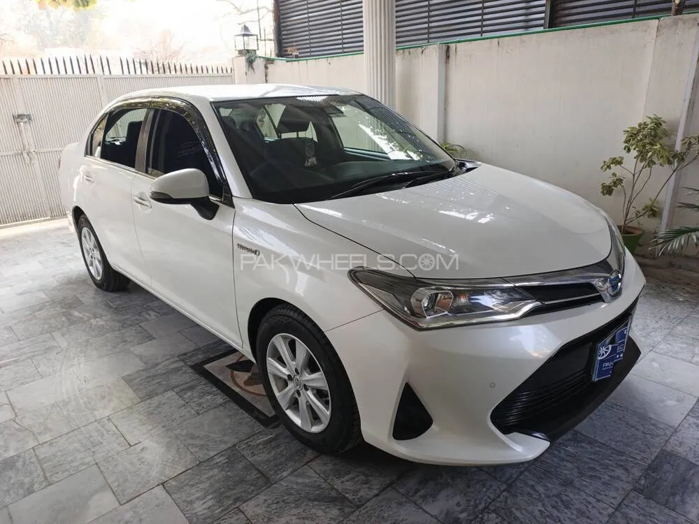 Toyota Corolla Axio 2017 for Sale in Islamabad Toyota Corolla Axio 2017 for Sale in Islamabad Image-2