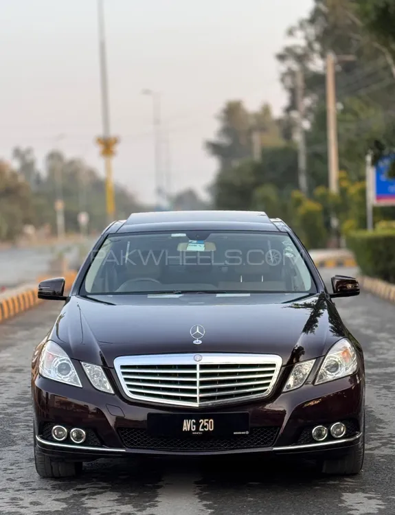 Mercedes Benz E Class 2011 for Sale in Sargodha Image-1