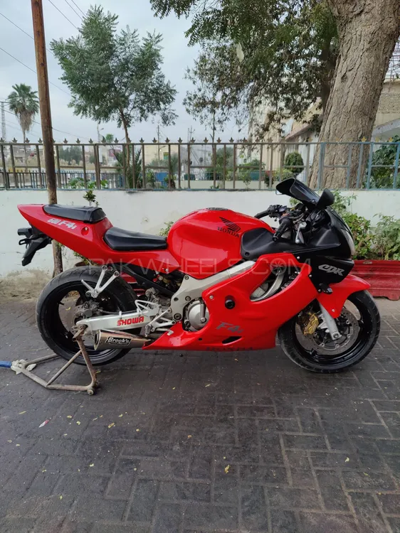 ہونڈا CBR 600RR 2004 for Sale Image-1