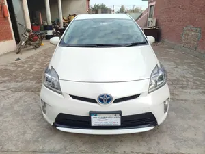 Toyota Prius S 1.8 2015 for Sale