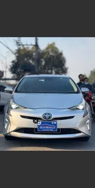 Toyota Prius S Touring Selection 2018