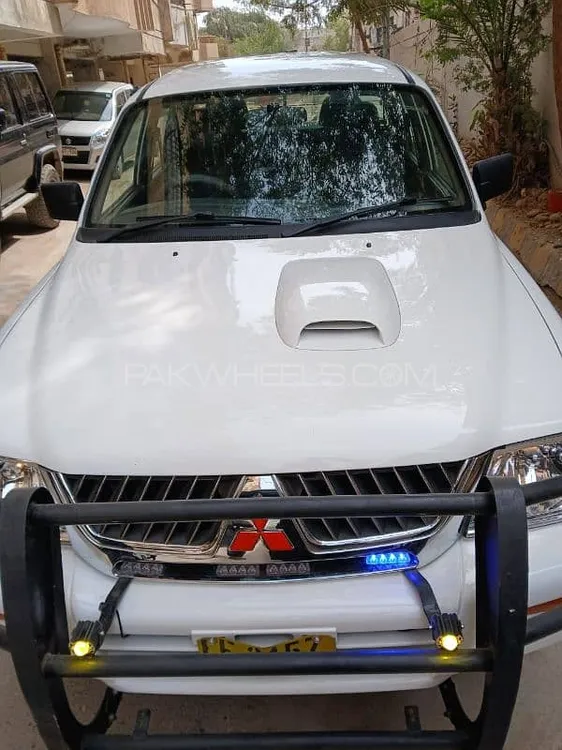Mitsubishi L200 2007 for Sale in Karachi Image-1