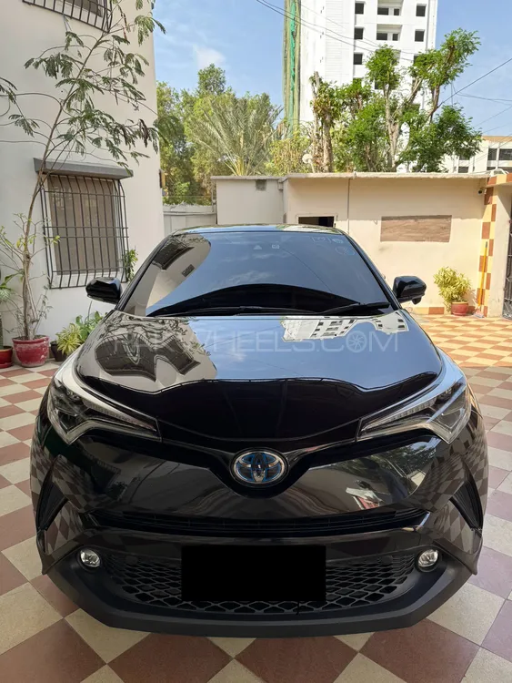 Toyota C-HR 2018 for Sale in Karachi Image-1