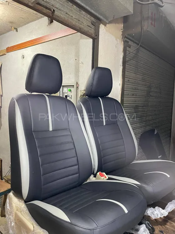 Toyota Yaris Compelet seat covers available Toyota Yaris Compelet seat covers available Image-9