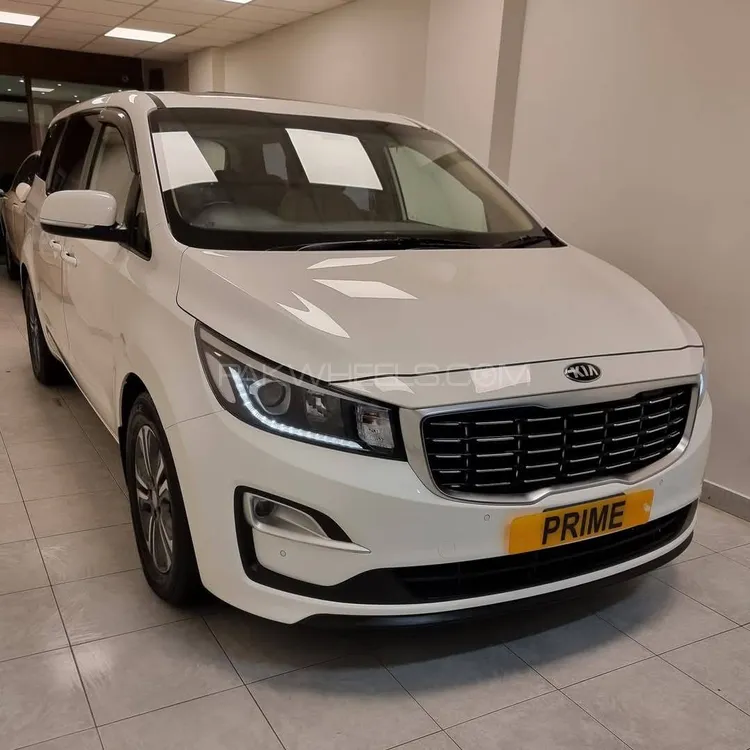 KIA Carnival 2019 for Sale in Karachi Image-1