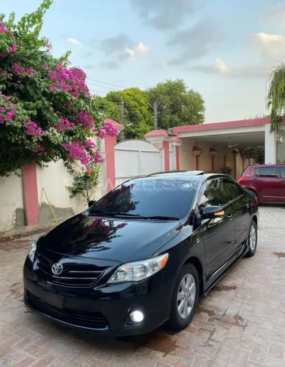 Toyota Corolla 2013 for Sale in Abbottabad Image-1