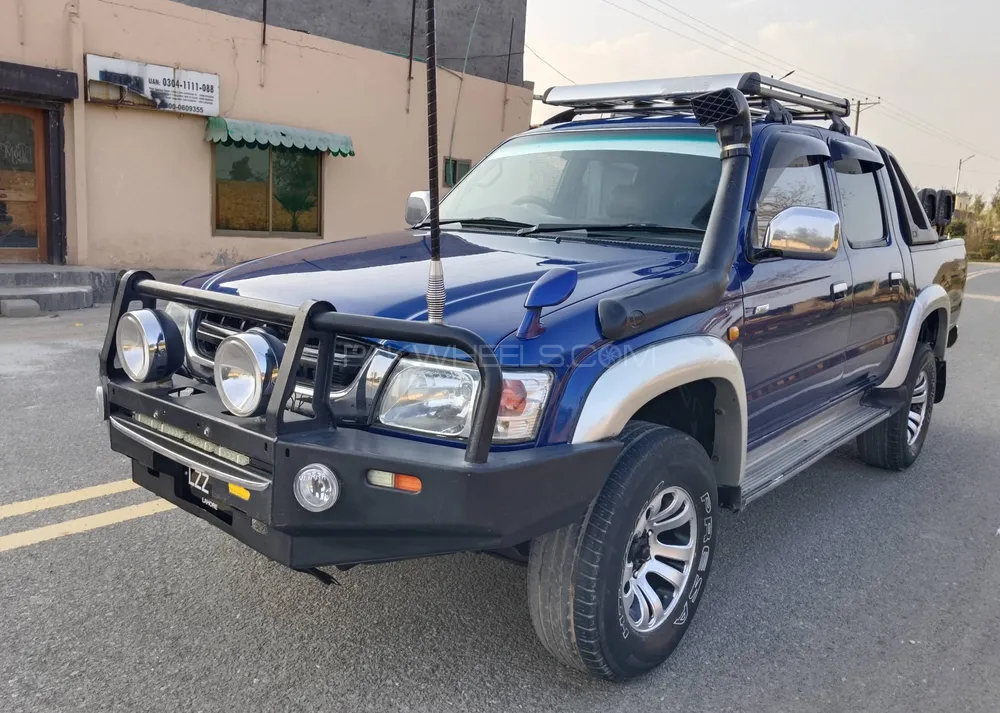 Toyota Hilux 2001 for Sale in Khushab Image-1