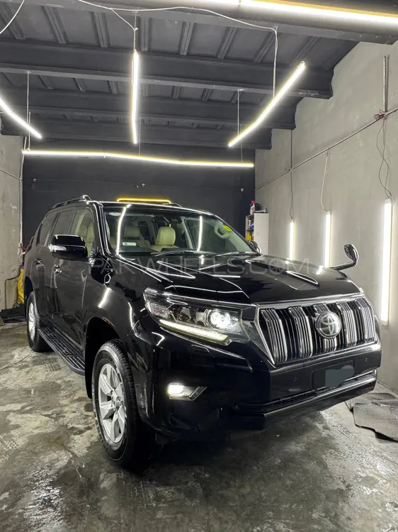 Toyota Prado 2017 for Sale in Lahore Image-1