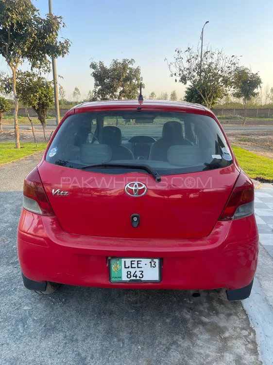 Toyota Vitz 2010 for Sale in Lahore Image-1