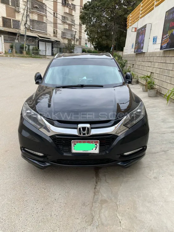 Honda Vezel 2016 for Sale in Karachi Image-1