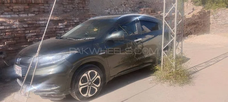 Honda Vezel 2014 for Sale in Mirpur khas Image-1