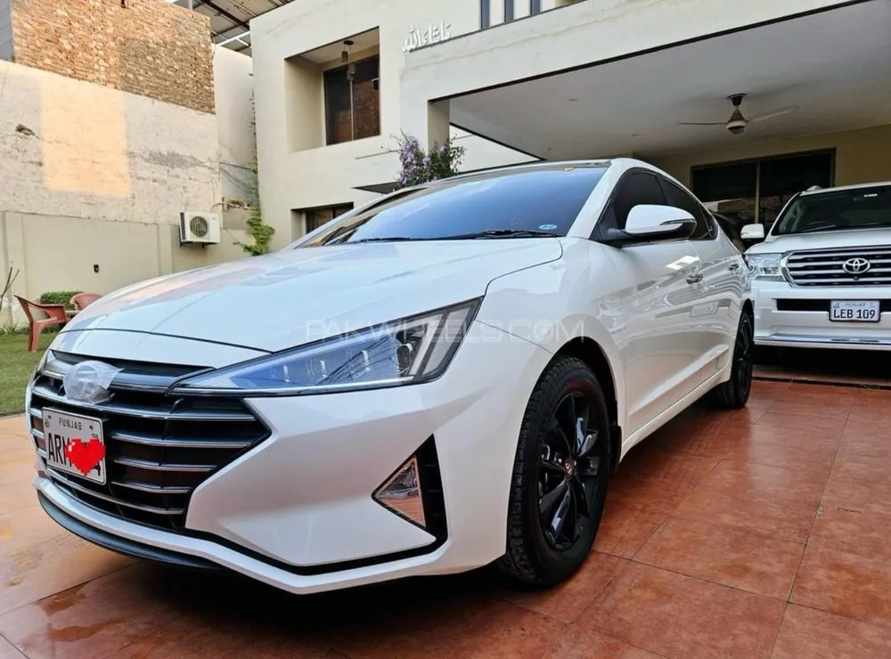 Hyundai Elantra 2024 for Sale in Multan Hyundai Elantra 2024 for Sale in Multan Image-10