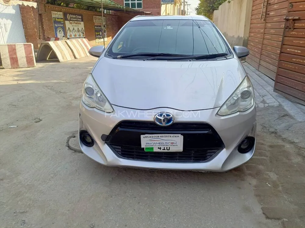 Toyota Aqua 2015 for Sale in Multan Image-1