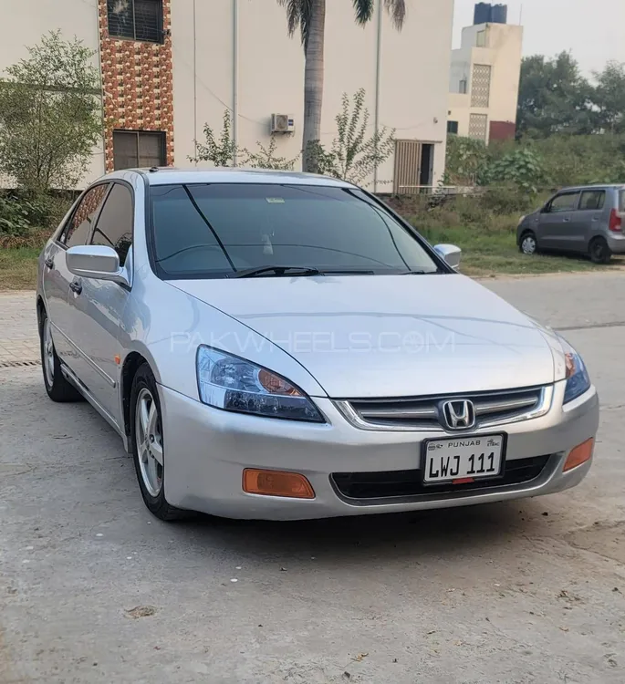 ہونڈا اکارڈ 2005 for Sale in گجرات ہونڈا اکارڈ 2005 for Sale in گجرات Image-9