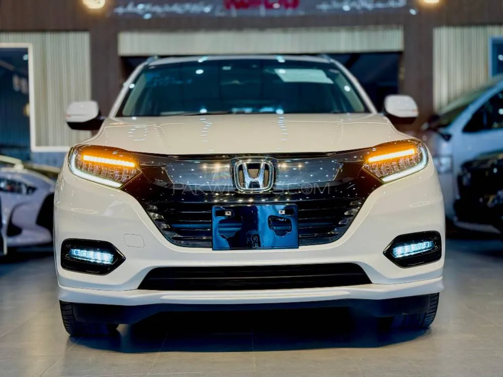 Honda Vezel 2019 for Sale in Swabi Image-1
