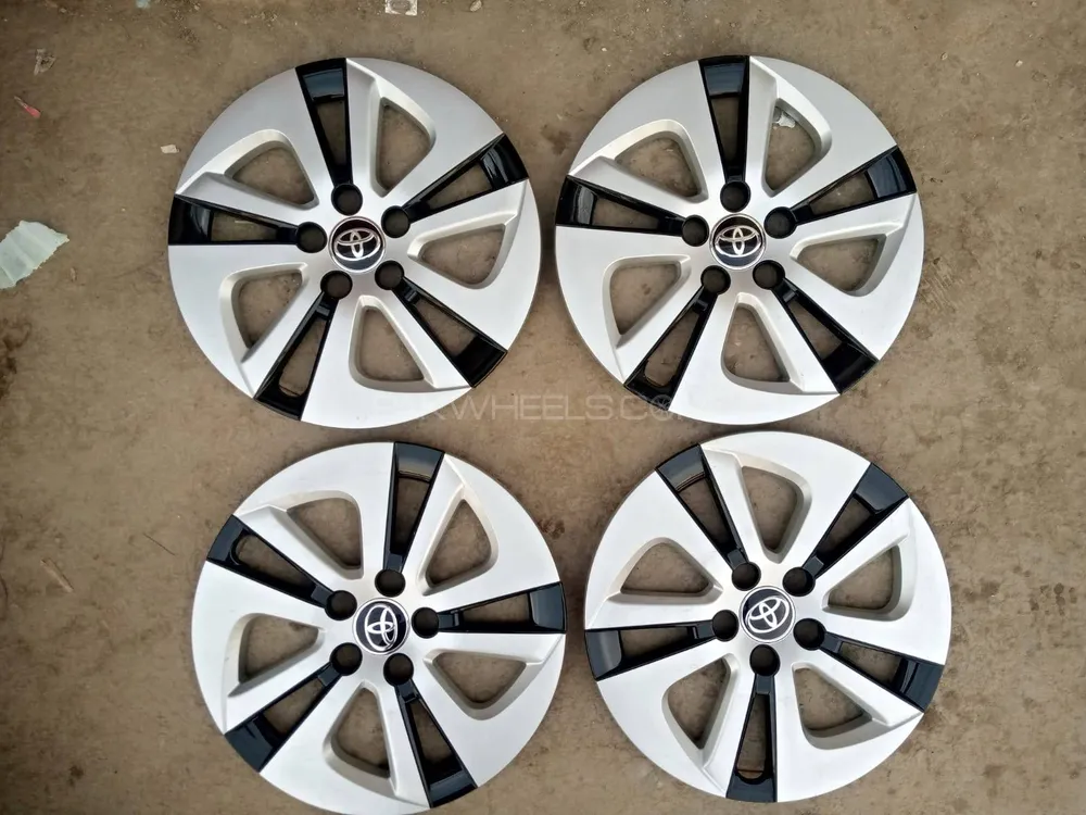 Prius 2017 18 19 20 Model 15Size Original Japane Wheel Cover Image-1