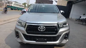 Toyota Hilux Revo G Automatic 2.8 2017 for Sale