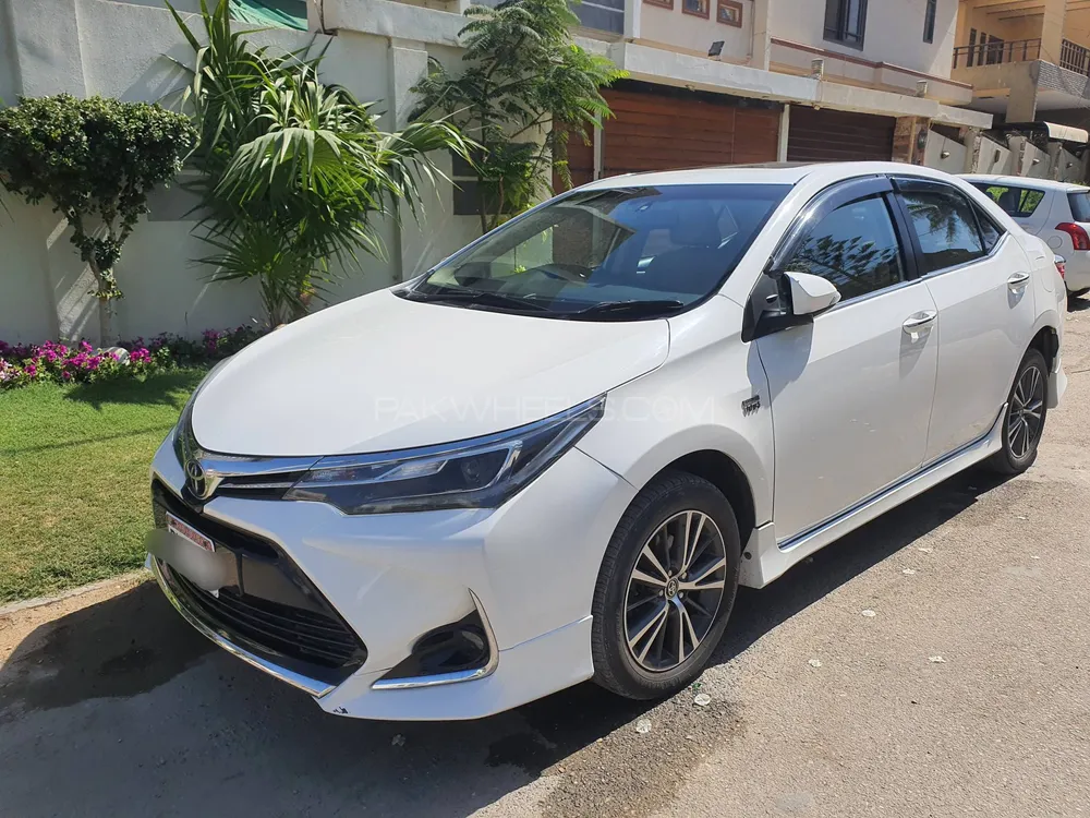 Toyota Corolla 2021 for Sale in Karachi Image-1