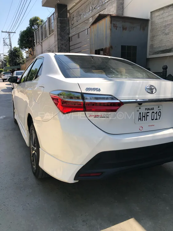 Toyota Corolla 2021 for Sale in Lahore Image-1