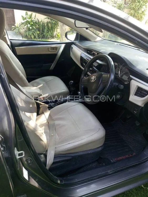Toyota Corolla 2016 for Sale in Lahore Toyota Corolla 2016 for Sale in Lahore Image-10