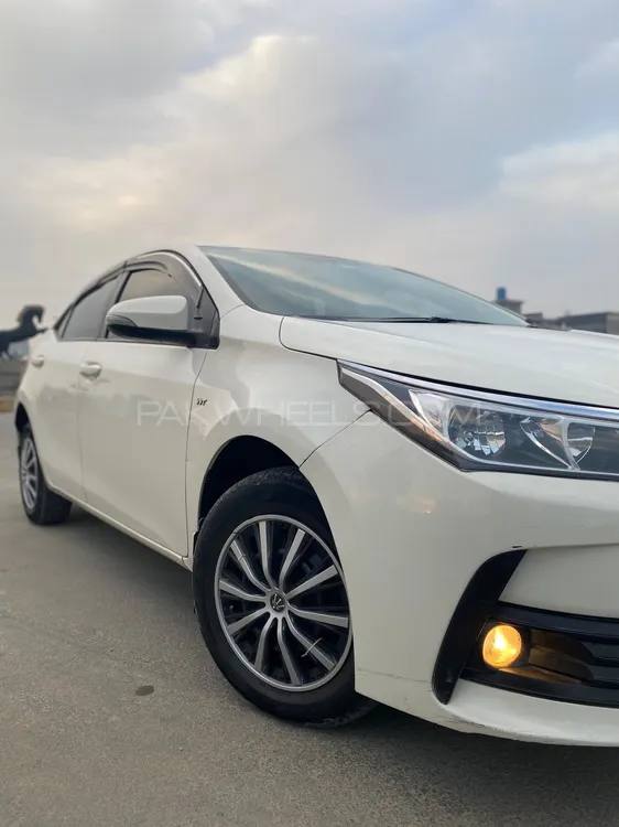 Toyota Corolla 2017 for Sale in Lahore Image-1