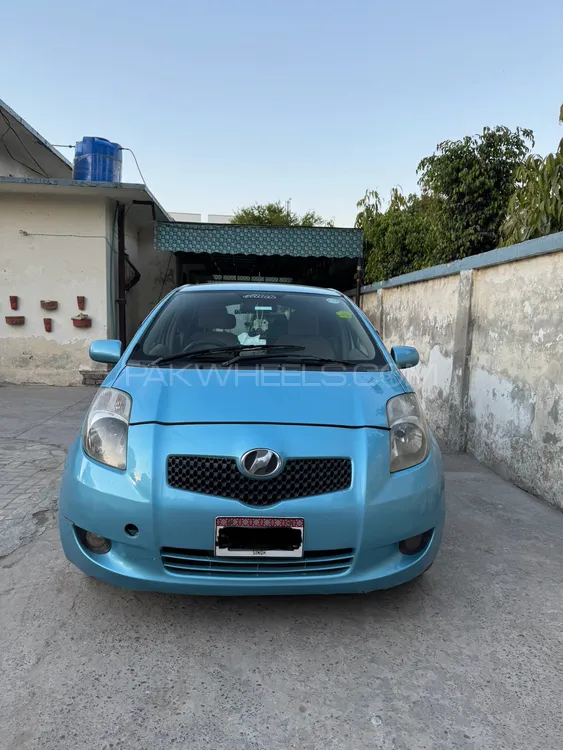 Toyota Vitz 2007 for Sale in Lahore Image-1