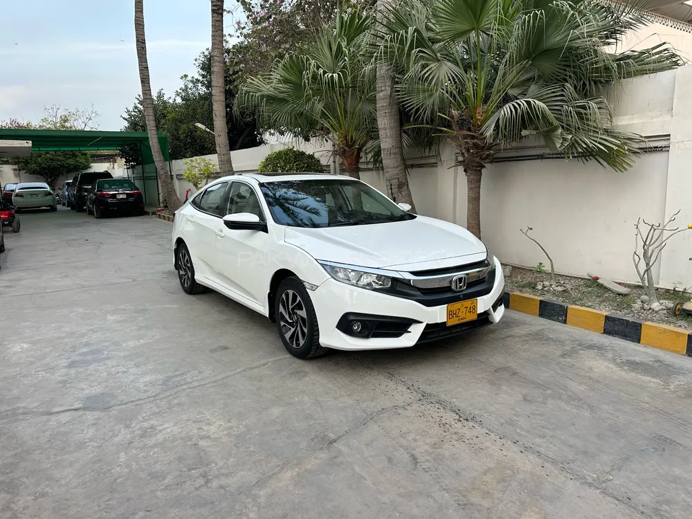 Honda Civic 2017 for Sale in Karachi Image-1