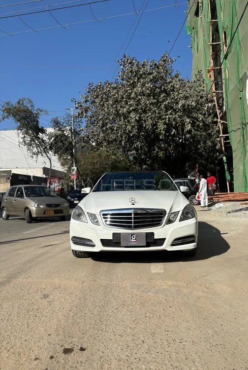 Mercedes Benz E Class 2013 for Sale in Karachi Image-1